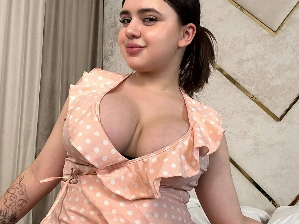 Luna_Kira's Offline XXX Chat