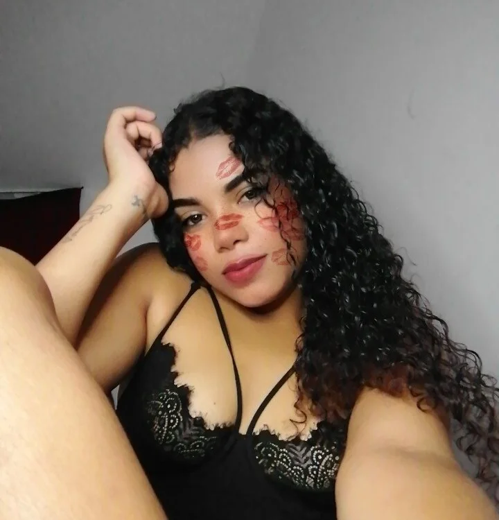 Dayris_Reynolds offline chatrum