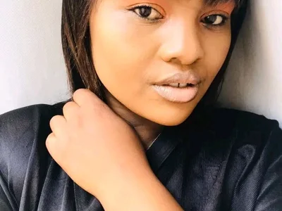 Sativa_N - Girl 
