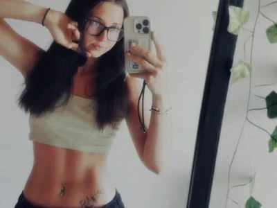 VanessaXLips - Girl 
