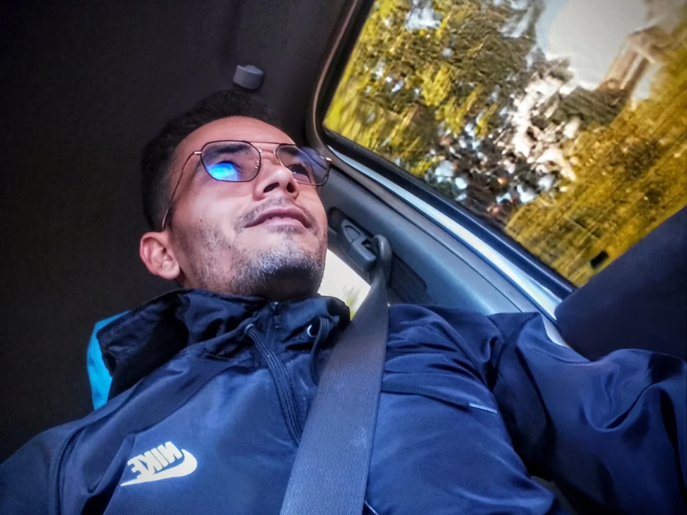 alyalfredo Ruang Obrolan Offline