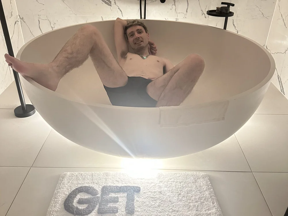 boijustin's Offline Chat Room