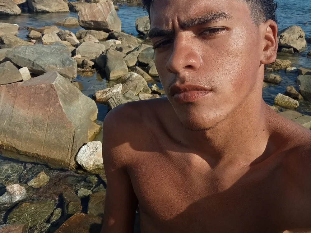 Chatroom XXX hors ligne de Mister_Perversee