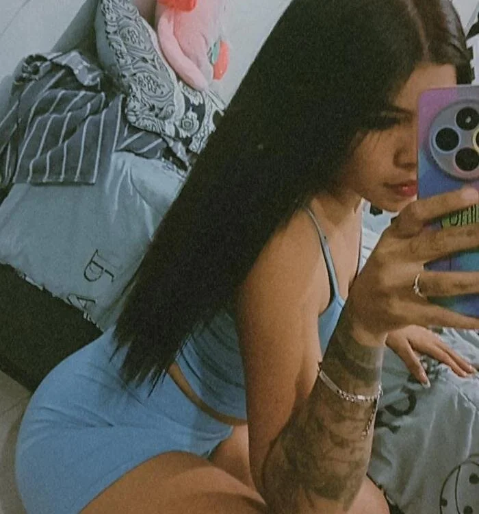 Laura_debora18 офлайн чат стая
