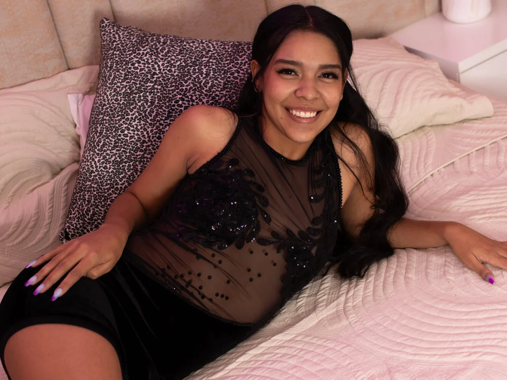 CoralRousee's Offline XXX Chat