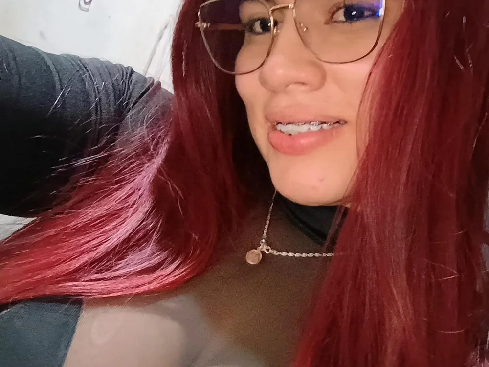 _rox_velvet's Offline Chat Room