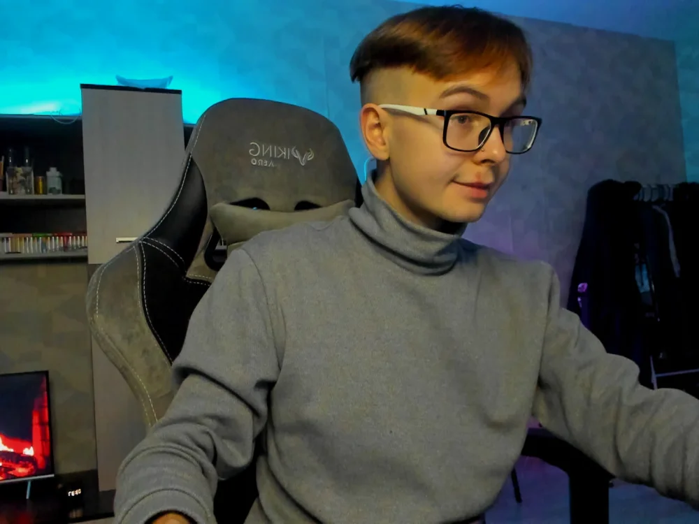 matheww_gray's Offline XXX Chat