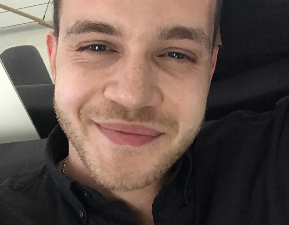 Alexxx_horny Obrolan XXX Offline