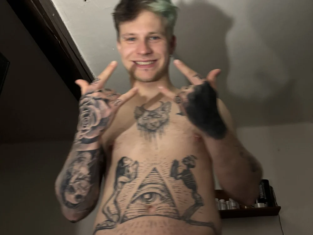 sin_a_lust's Offline Chat Room
