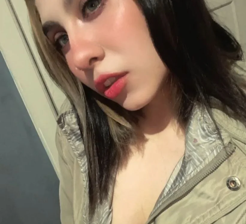 Amsthey29's Offline XXX Chat