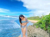 stripyapril's webcam live show