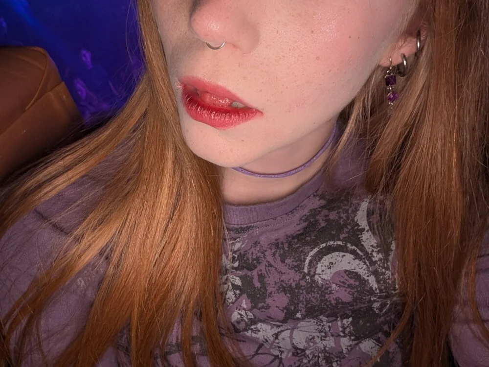 OpheliaZ offline XXX-chat