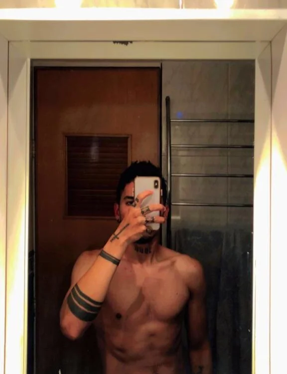 Sexy_Man_Ck Offline Chatraum