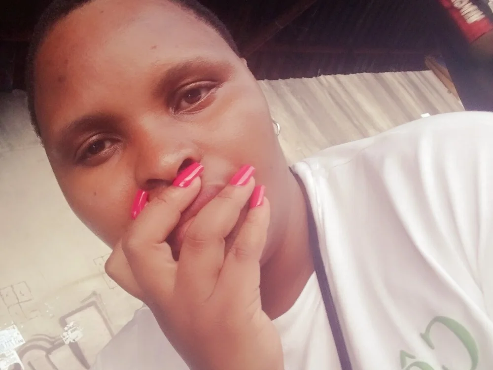 Babe123thando's Offline Chat Room
