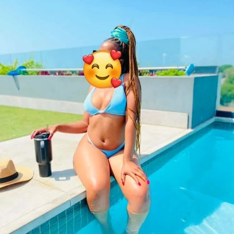 Curvylisos12 cover photo