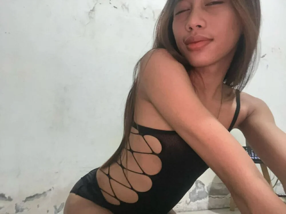 bigmeatcock_luna Adlı Modelin Çevrimdışı XXX Sohbeti