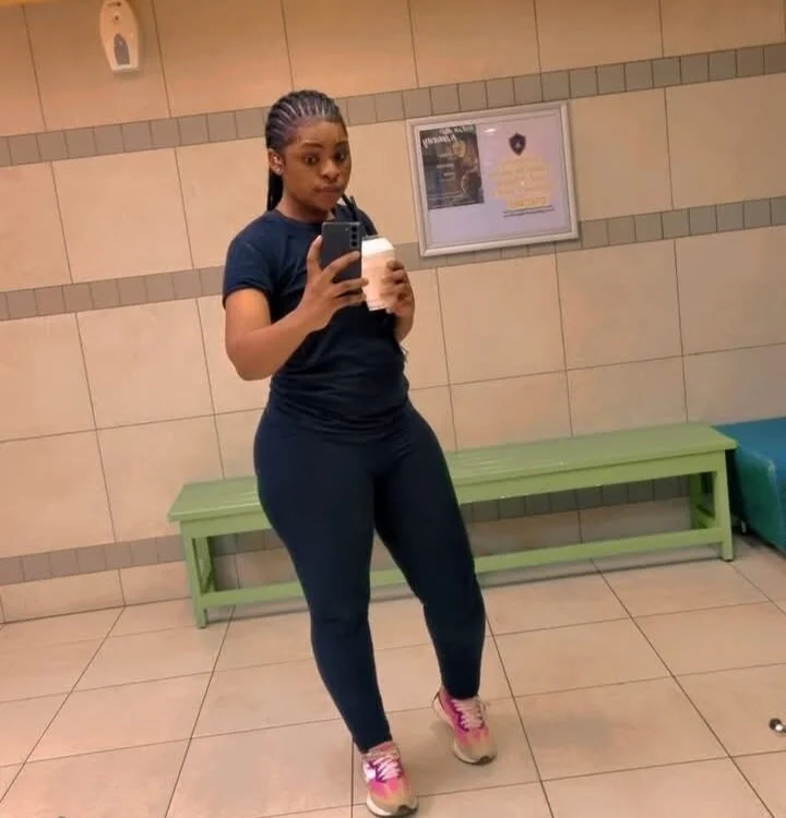 enhle1998's Offline Chat Room