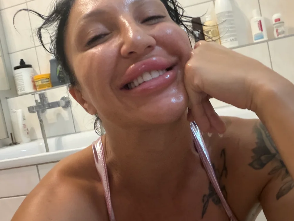 Chat +18 off-line de NINACOXXX