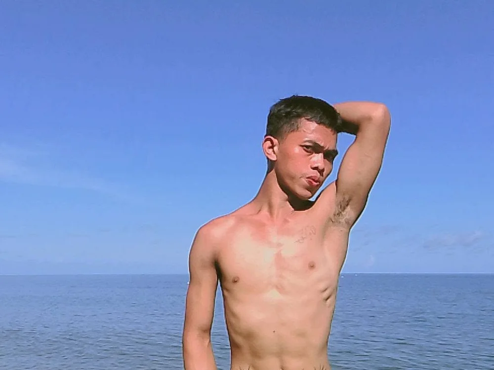 xtwinkhardfucker's Offline XXX Chat