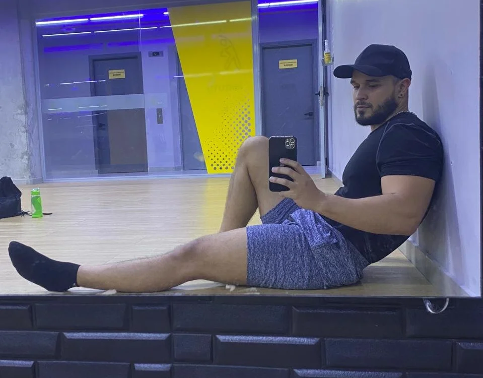 Thomas_g27のオフラインXXXチャット