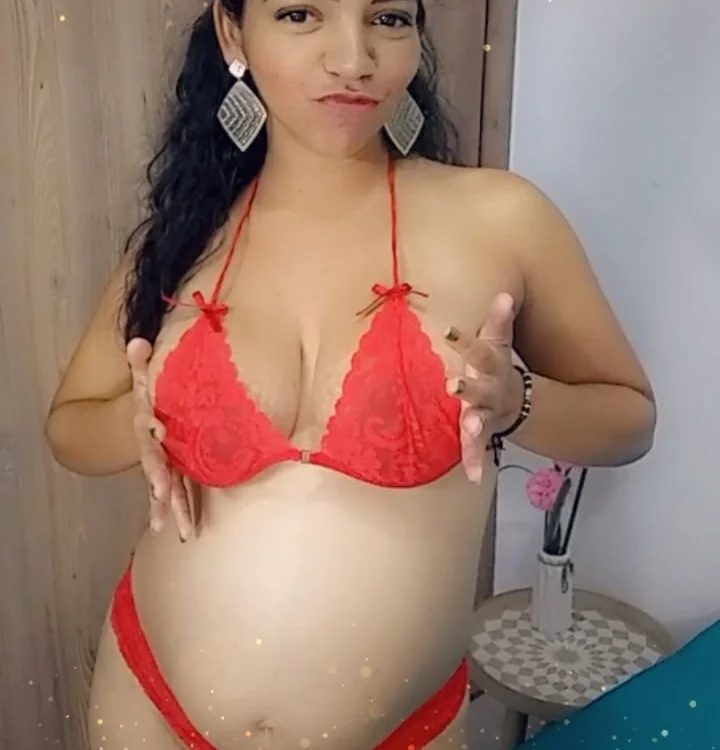 scarlethotcandy's Offline XXX Chat