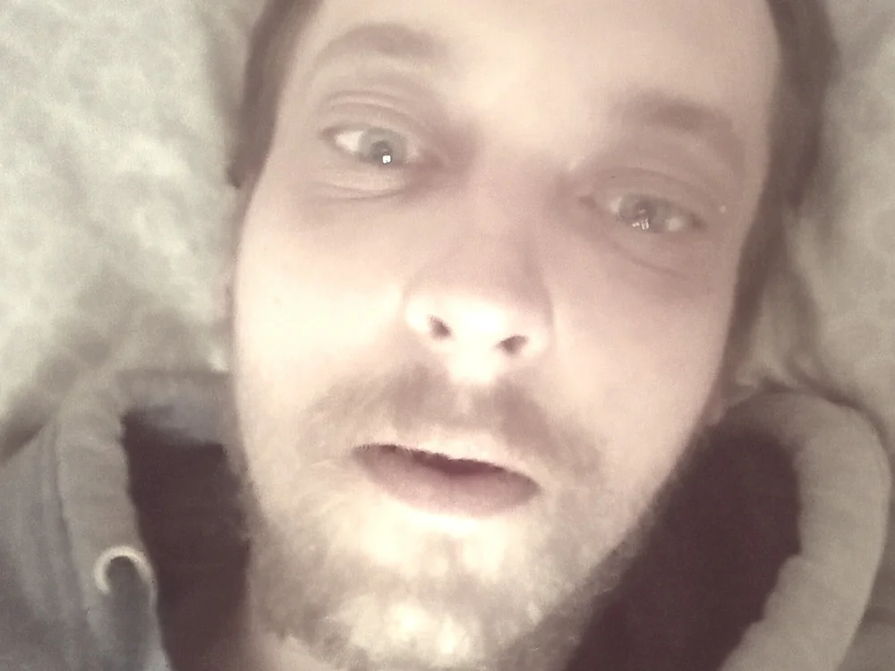 HaydenOwen@xh's Offline Chat Room