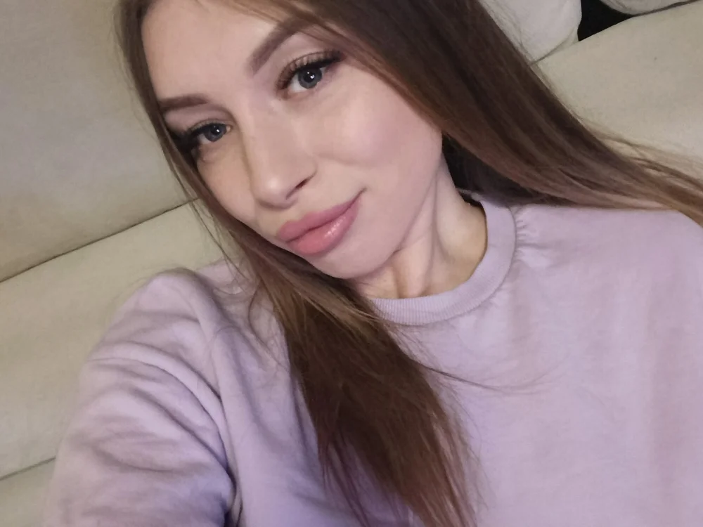 AmaraJames' Offline Chat Room