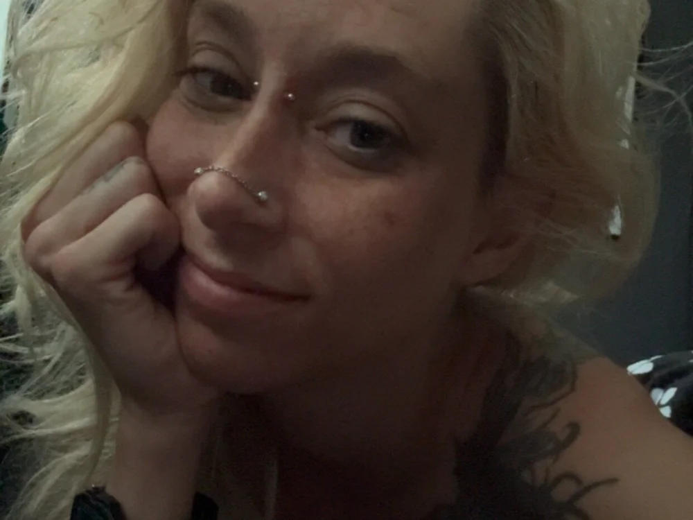 VeronicaArcher's Offline Chat Room