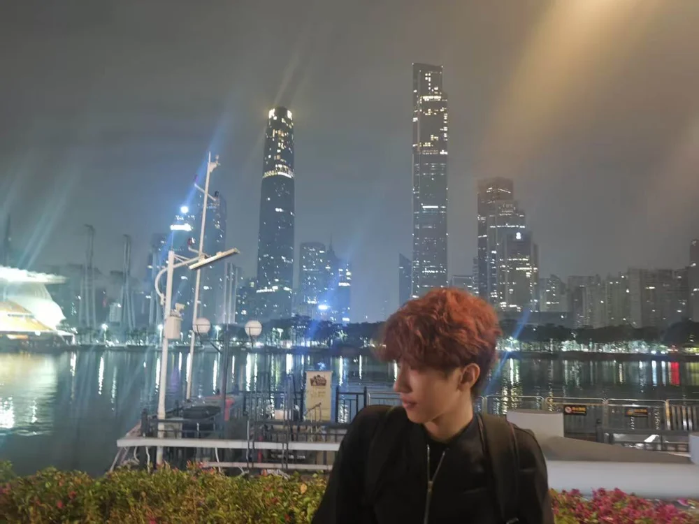 zc009 Obrolan XXX Offline