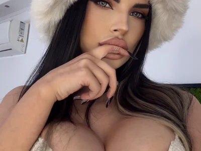 CharmingChrisss - Girl 