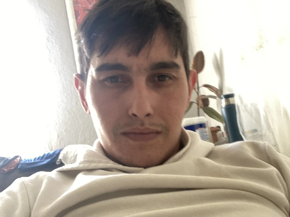 ozcan57 Adlı Modelin Çevrimdışı XXX Sohbeti