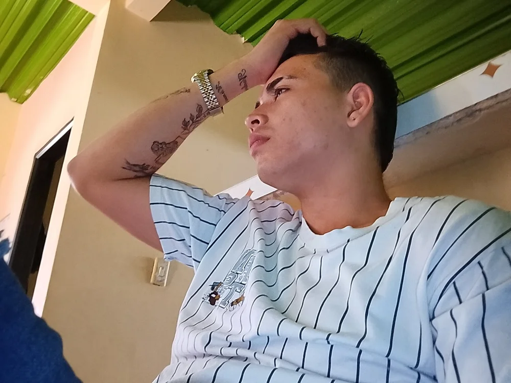 A21dres অফলাইন XXX চ্যাট