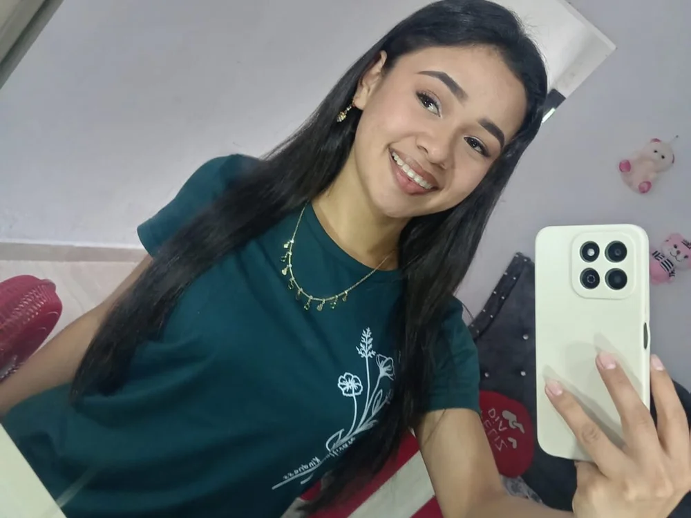 SaritaKitty Chat XXX offline