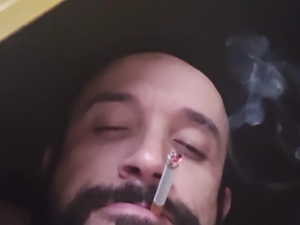 LucianoPrimoSeu offline chatrum
