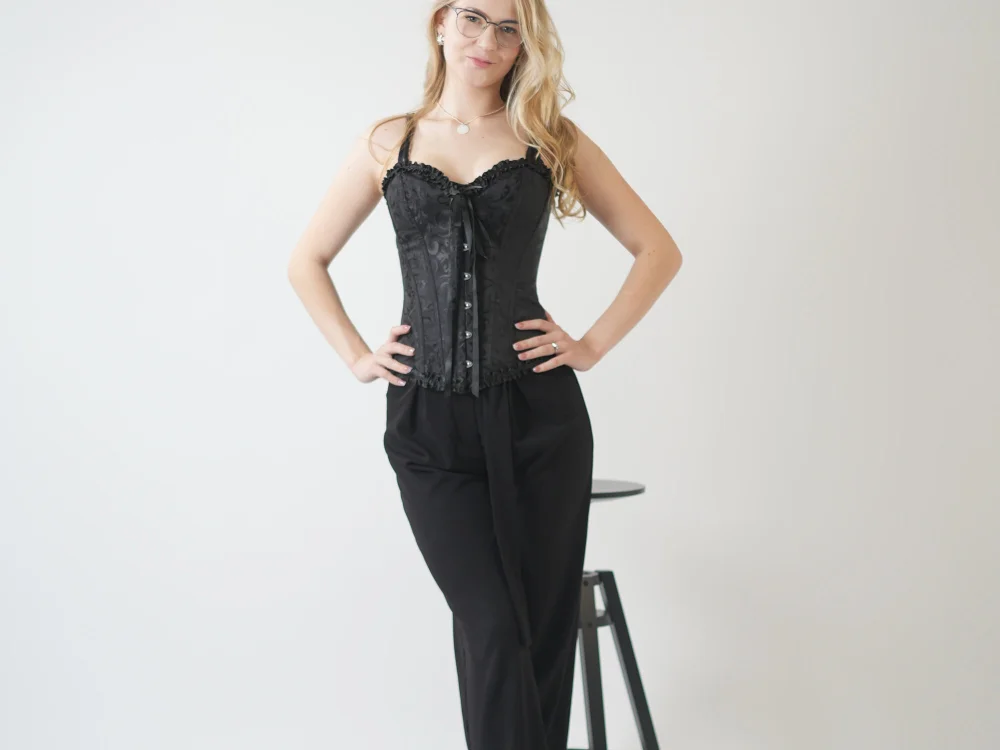 Kiss_To_Remember Chat XXX offline