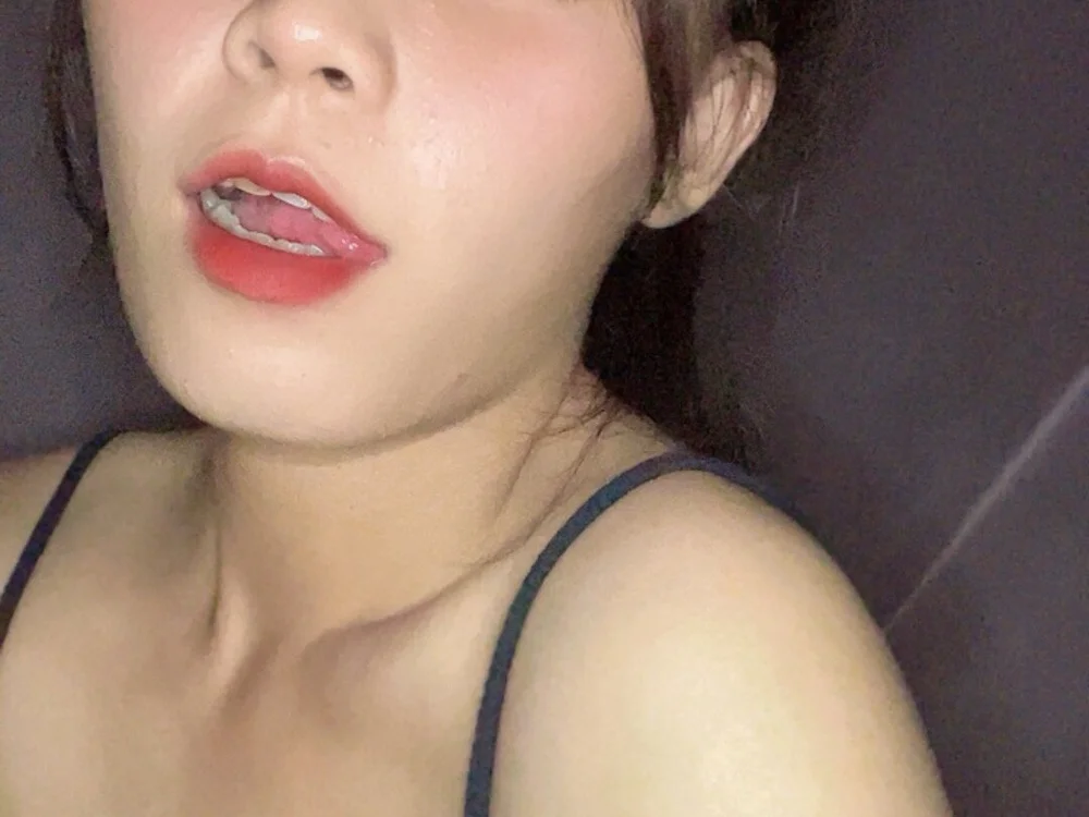 Nana__23 offline chatrum