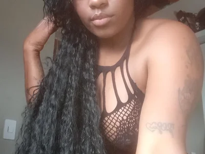 Asha_Brown Female Topless Chat Cam