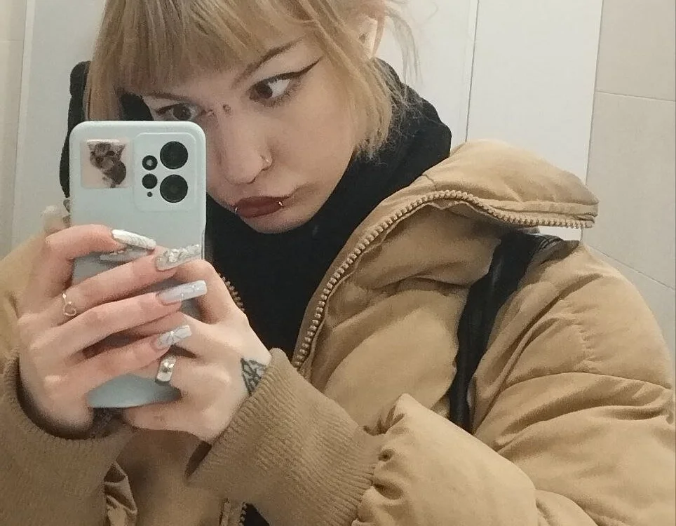 Bankshmcgela offline XXX-chat