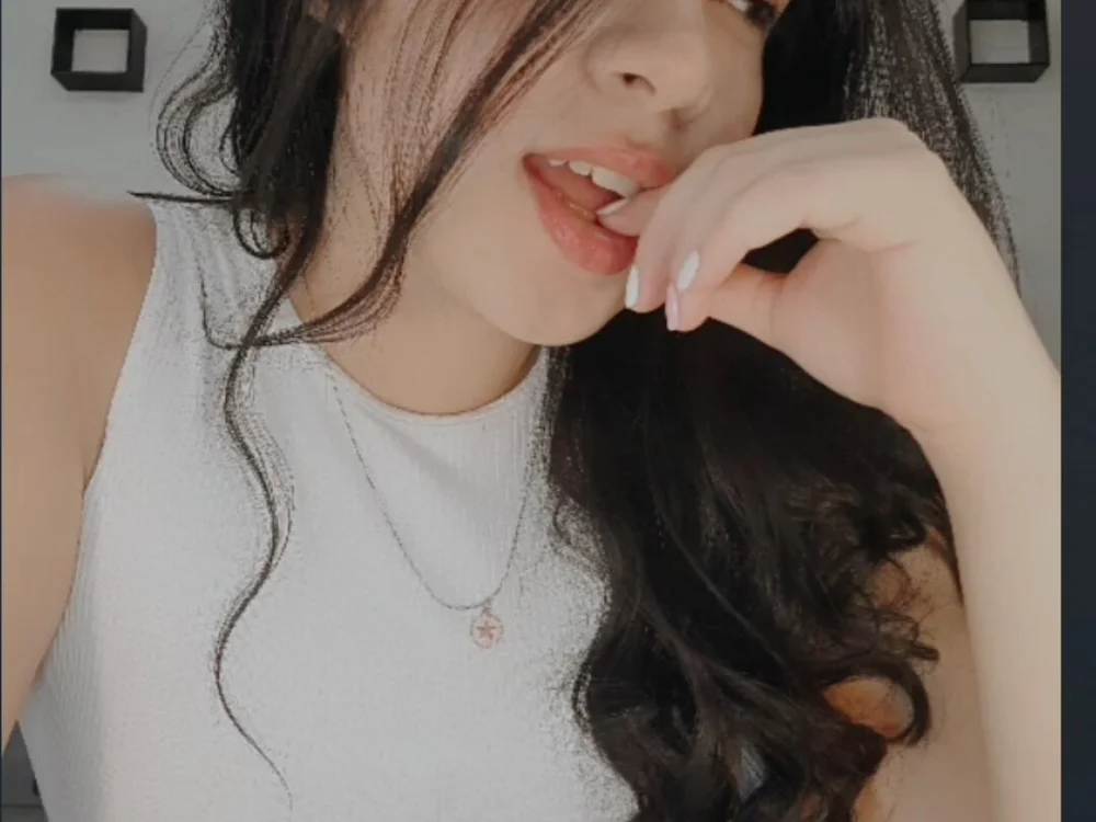 _queen_sofia's Offline Chat Room
