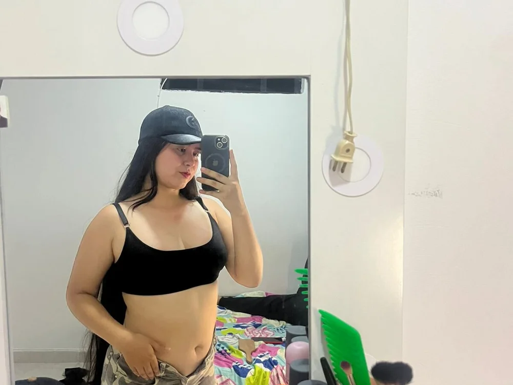 LAURA__SOFIA__'s most recent online preview