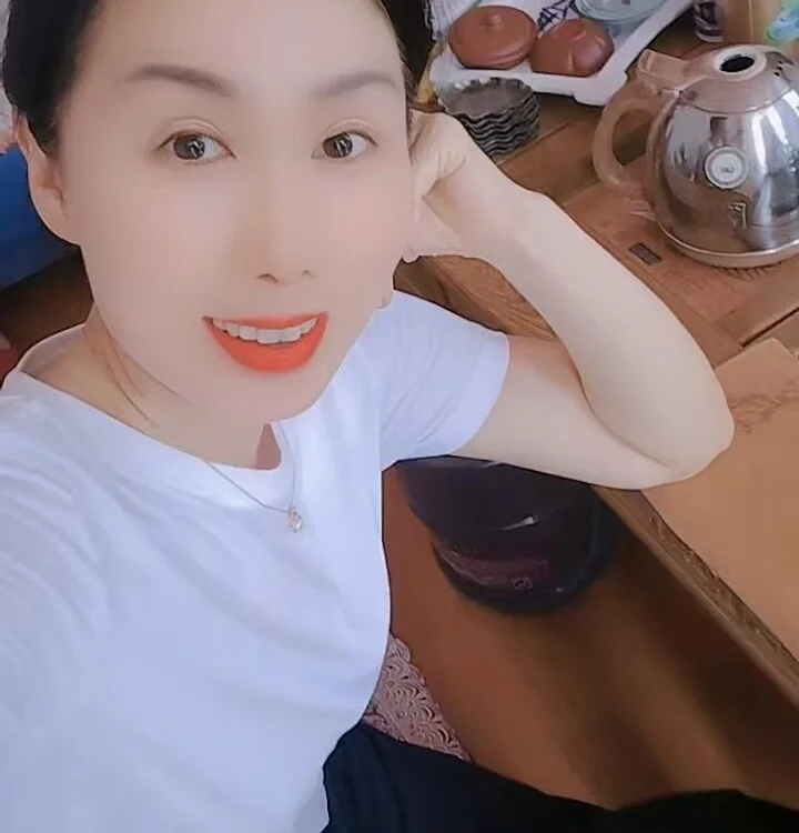 cuiduishengli's Offline XXX Chat