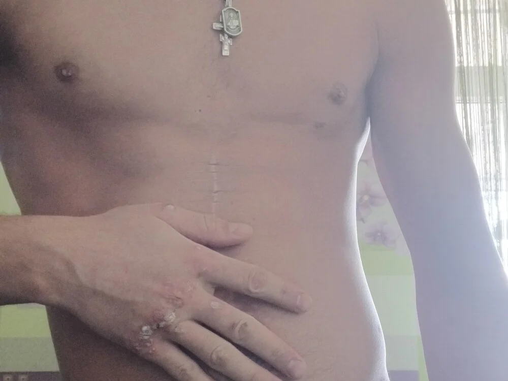 DianaisAnatoliy 離線 XXX 聊天