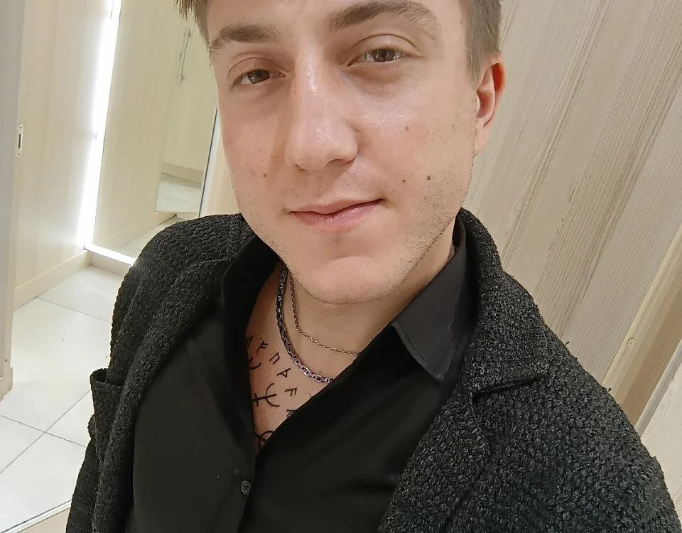 دردشة Blondebat الجنسية دون اتصال