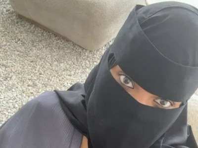 Submissive_Arab webcam livesex profile in bisexual cams