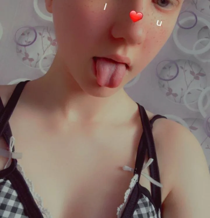 BirgitKamal Chat XXX offline