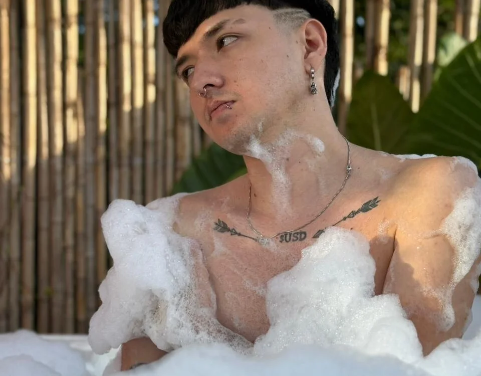 Santiago_morgan Offline XXX Chat