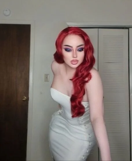 ArielAllure's Offline Chat Room