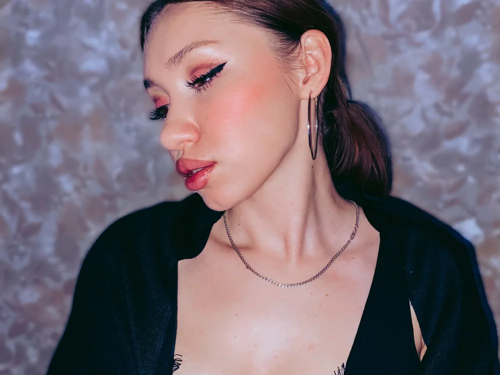 TiffanyDaviss' Offline XXX Chat