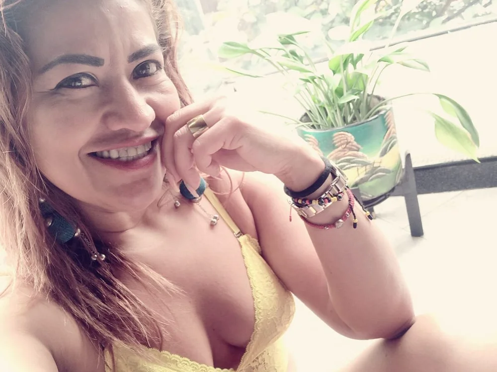 CamilaLix's Offline XXX Chat