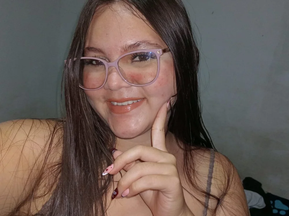 Arisshawood offline XXX-chat
